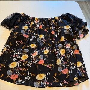 Eesome Black Floral Top